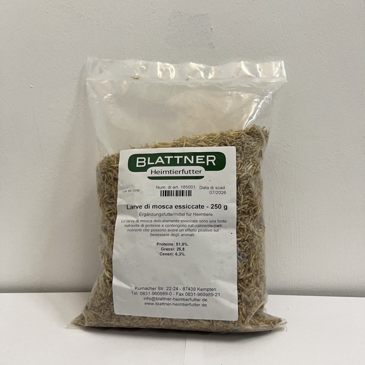 Larve di mosca essiccate